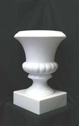 Urn 22'' w/square Base